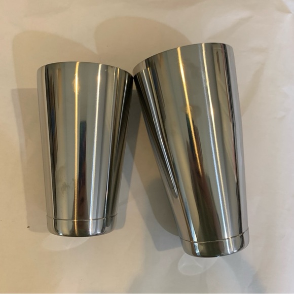 New Stainless Steele Cocktail Shaker Bartending Set with Stand Gift Christmas - Picture 7 of 8